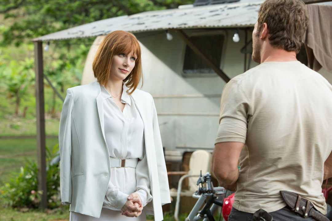 jurassic-world-afb-2