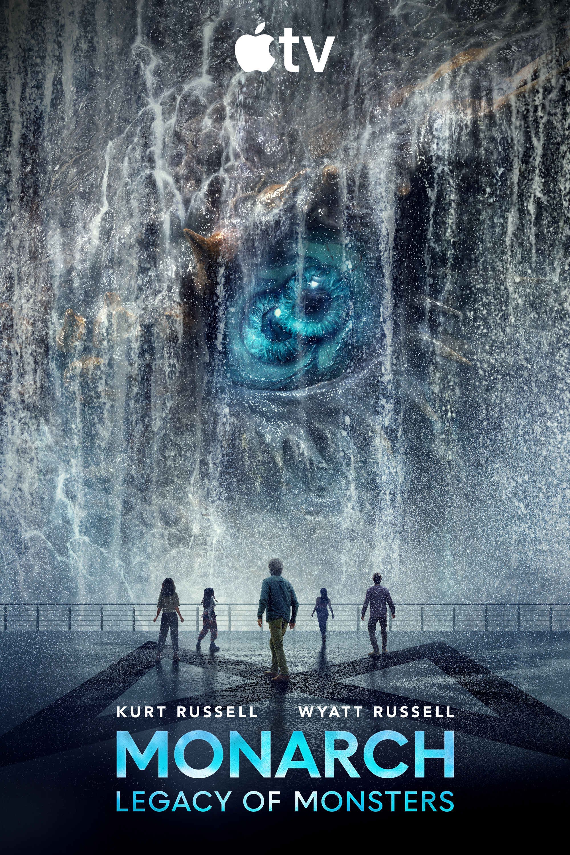 Afbeelding van een groep mensen die naar een monsteroog kijken, met de titel van de serie Monarch: Legacy of Monsters erop van Apple TV, op een posterformaat