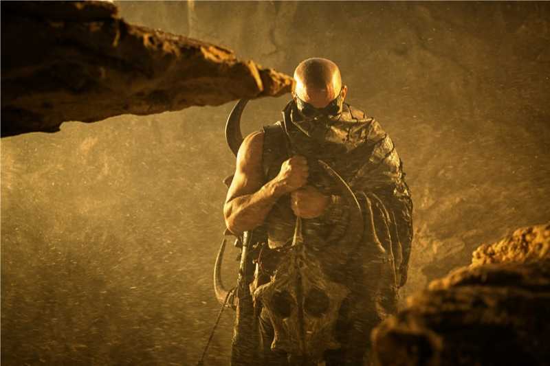 Recensie: Riddick (David Twohy, 2013)