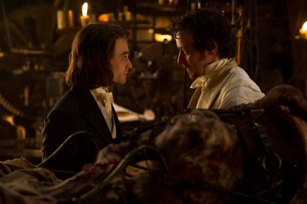 Een stapeltje video's voor Victor Frankenstein