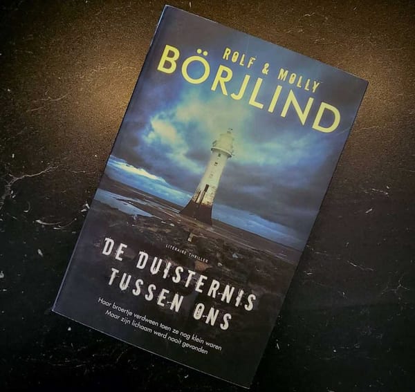 Boekrecensie: De Duisternis Tussen Ons (Molly & Rolf Börjlind)