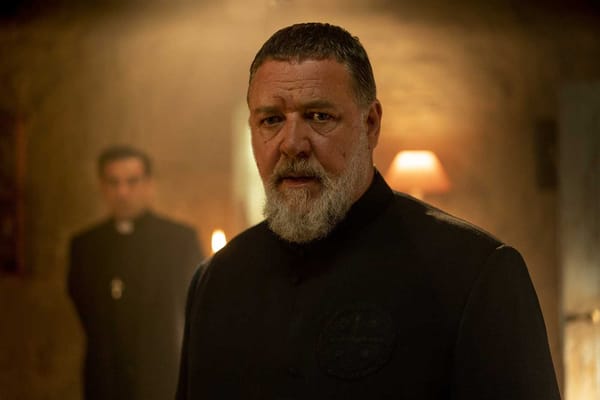 Eerste beelden van Russell Crowe als Vader Gabriele Amorth in The Pope's Exorcist!