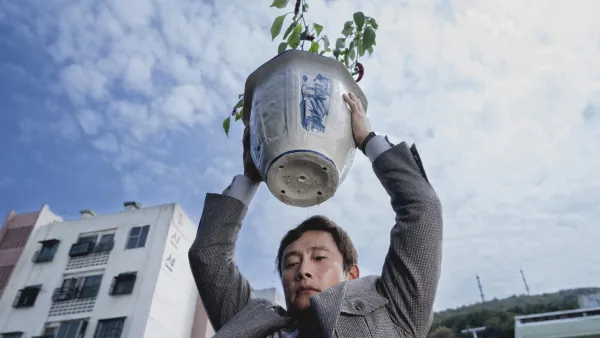 Afbeelding uit No Other Choice