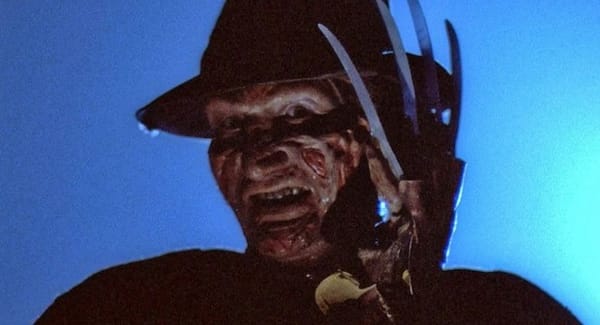 Lee Cronin in opmars met pak nieuwe projecten