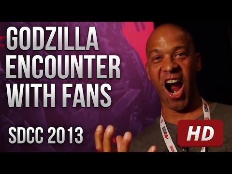 Godzilla Encounter Reactions @ SDCC 2013 [HD]